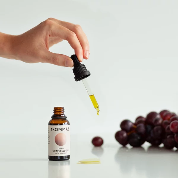 CMS-1KOMMA8-Grapeseed-Oil-Product-Shot